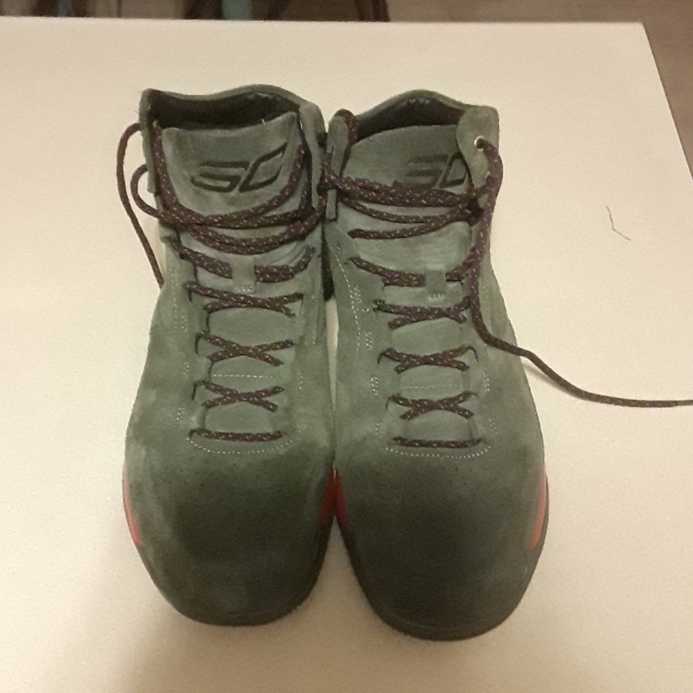 Rare suede steph Curry